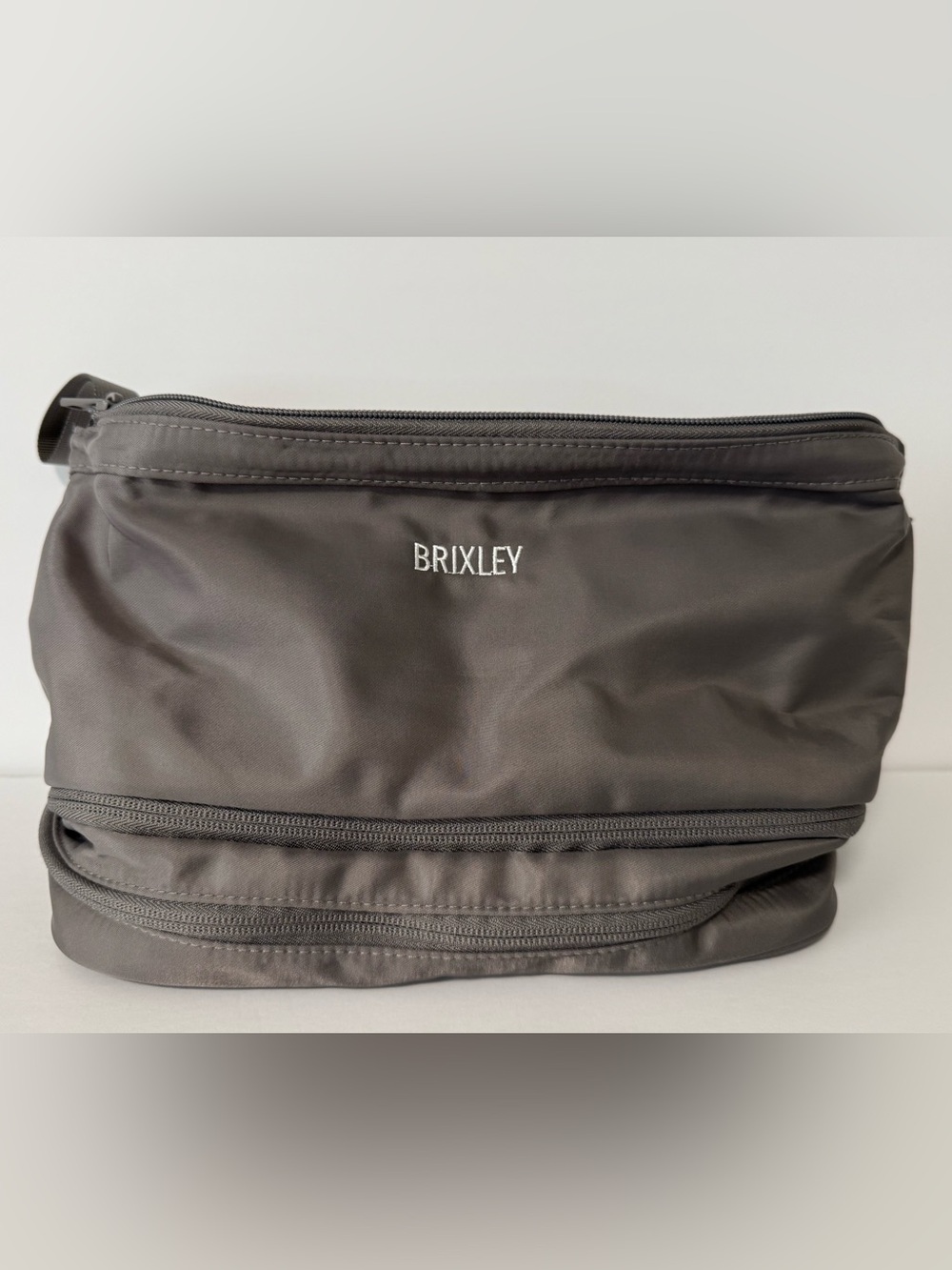 Brixley toiletry bag